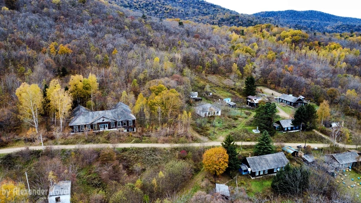 Посёлок Горный, ранее был самым маленьким посёлком горо...