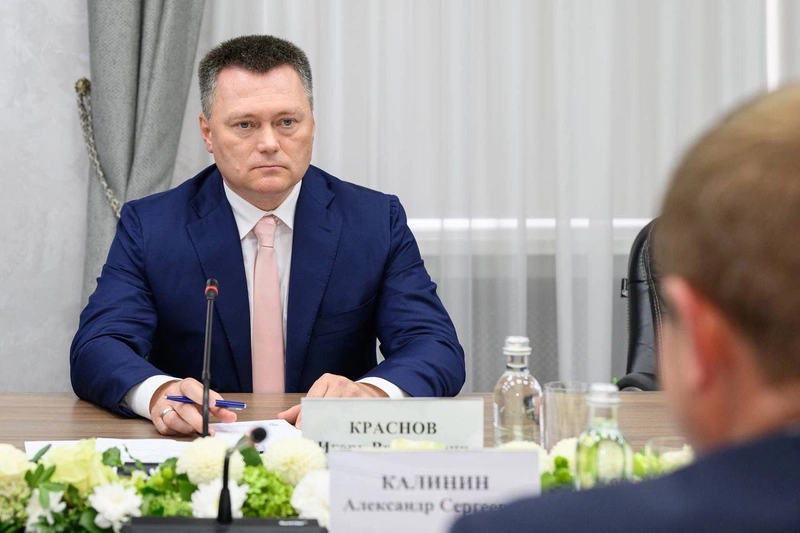 «На полях» ВЭФ-2025 Генпрокурор России Игорь Краснов вс...