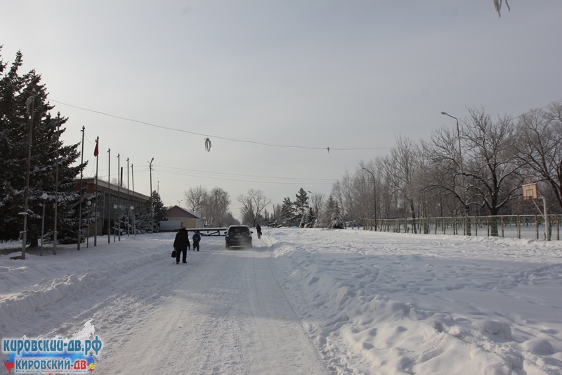 Площадь, пгт.Кировский