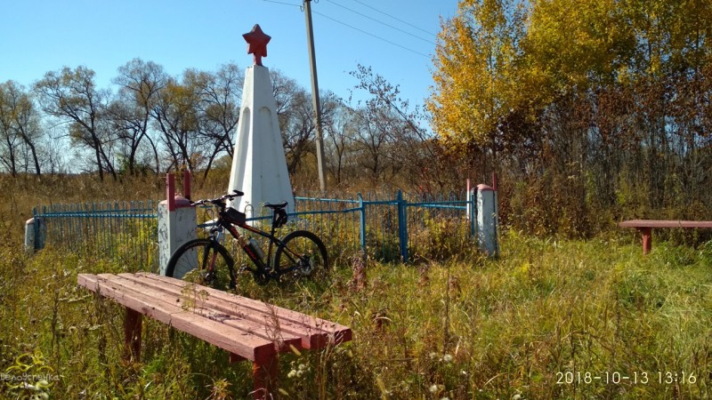 Памятник, с.Ольховка