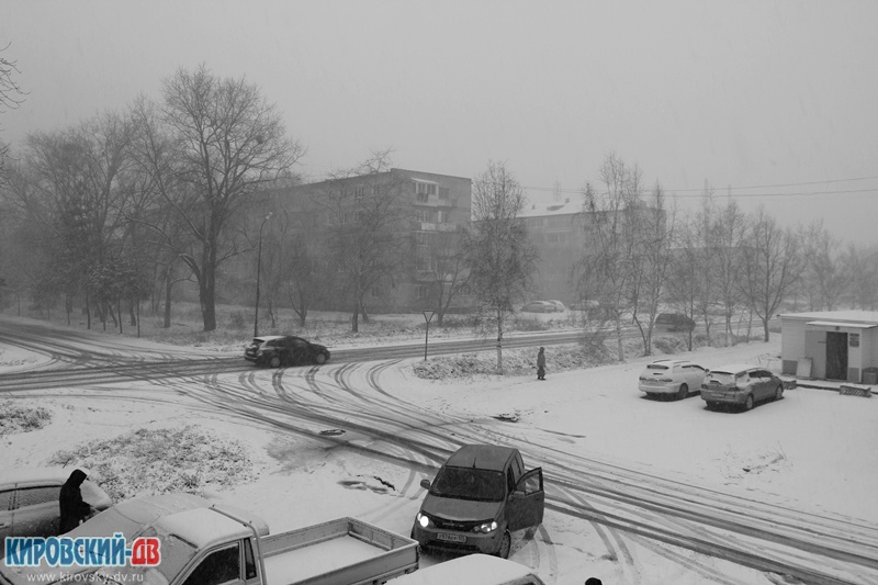 Снегопад, пгт.Кировский